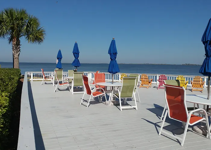 Sailport Waterfront Suites