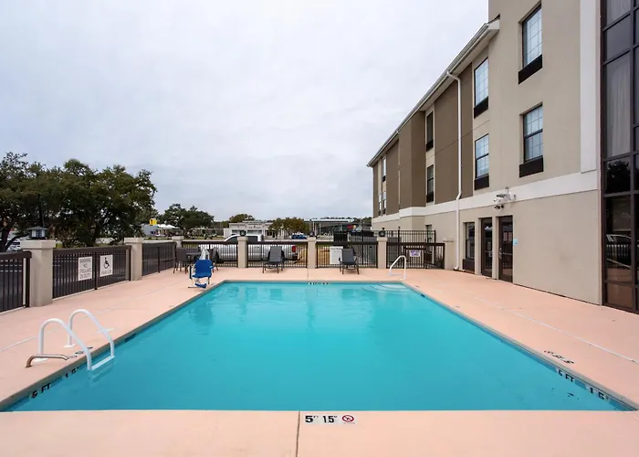 Holiday Inn Express & Suites - Morehead City By Ihg