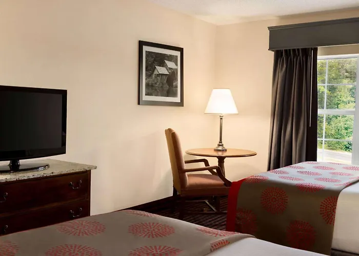 Ramada By Wyndham Pigeon Forge North