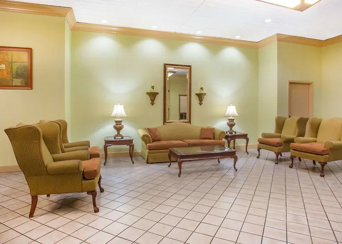 Ramada By Wyndham Wytheville