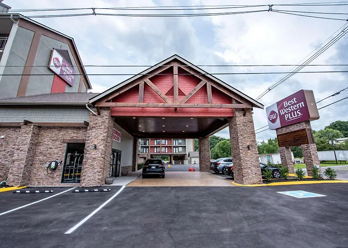 Best Western Plus Apple Valley Lodge Pigeon Forge