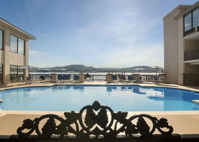 Centre Resorts