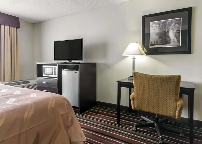 Quality Inn & Suites Horse Cave - Cave City