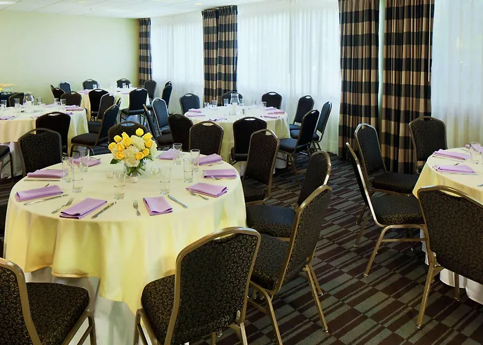 Doubletree By Hilton Norwalk