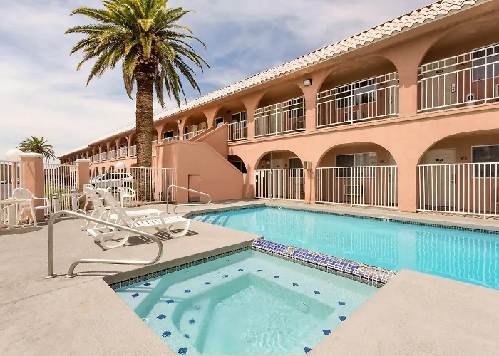 Days Inn By Wyndham Bullhead City