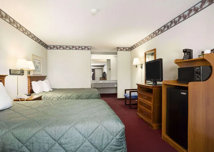 Ramada By Wyndham Batesville