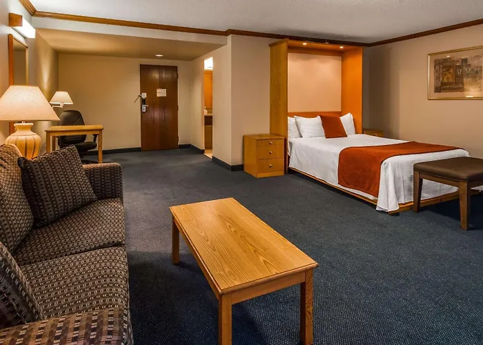 Best Western Plus Guildwood Inn