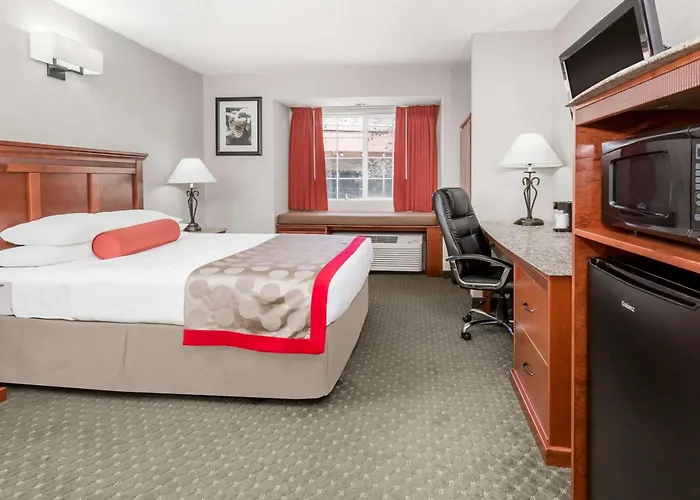 Ramada By Wyndham Frisco