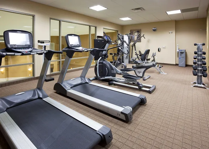 Holiday Inn Express & Suites - Woodstock, On Canada