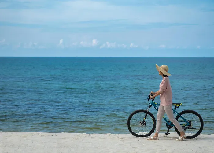 Hotel Santika Premiere Beach Resort Belitung