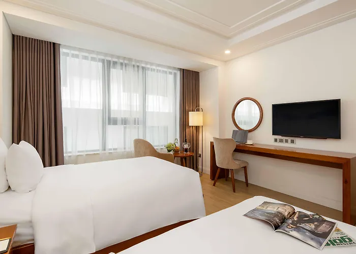 Paris Deli Danang Beach Hotel
