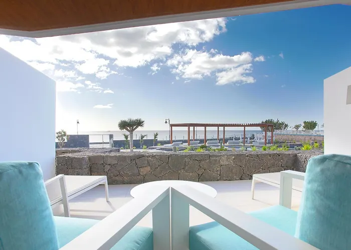 Hotel Lava Beach