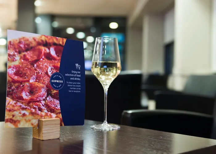 Holiday Inn Express Droitwich Spa By Ihg