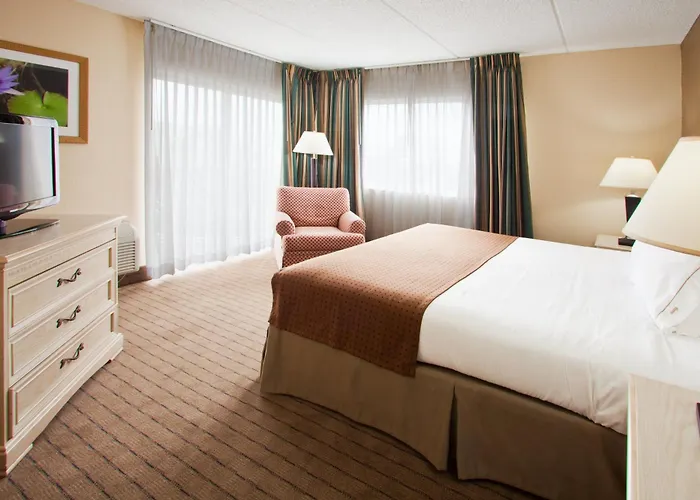 Holiday Inn Express- North Palm Beach And Ihg Hotel