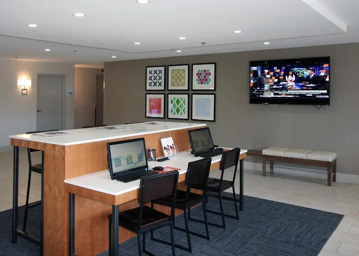 Holiday Inn Express Branford-New Haven By Ihg
