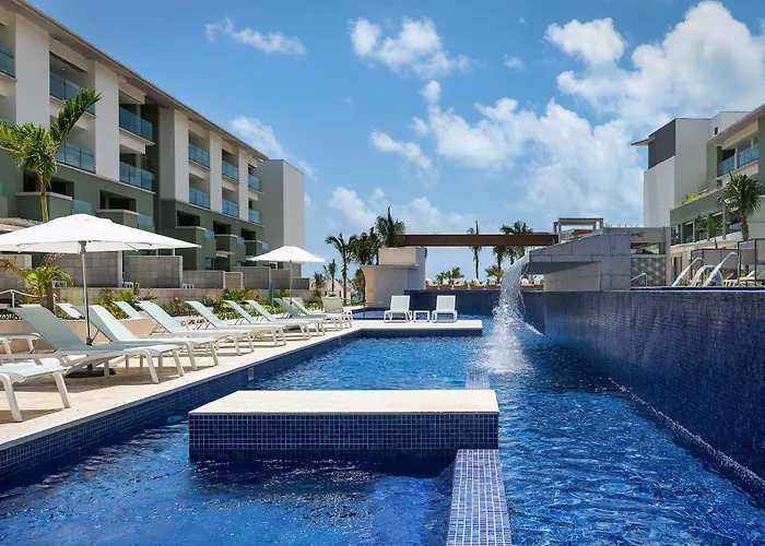 Catalonia Grand Costa Mujeres All Suites & Spa