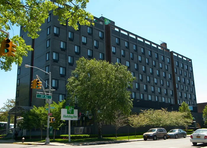The Laguardia Hotel