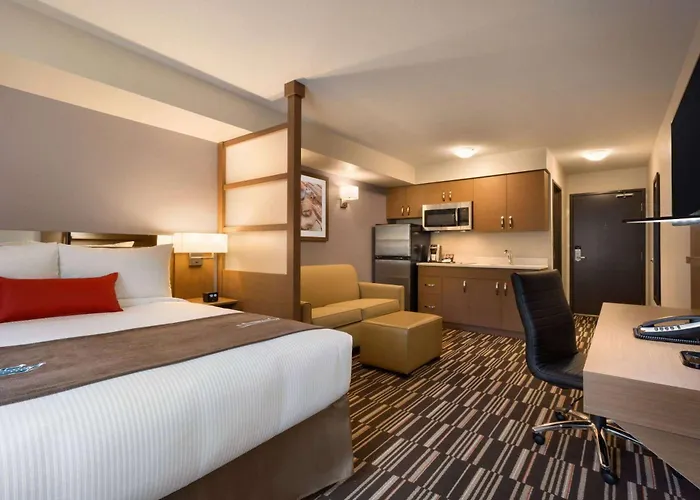 Microtel Inn & Suites By Wyndham Oyster Bay Ladysmith