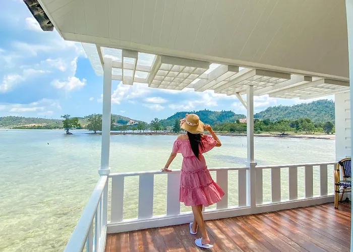Morelo Water Villa