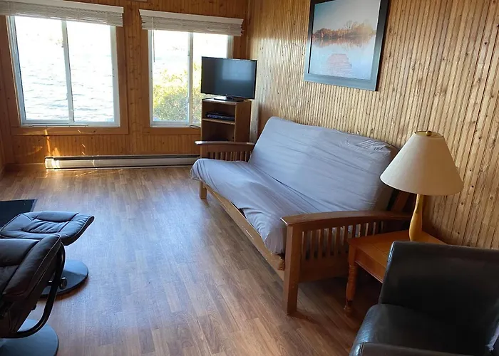 Merland Park Cottages And Motel
