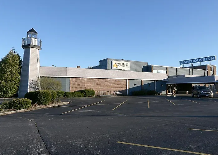 Lighthouse Inn - Two Rivers
