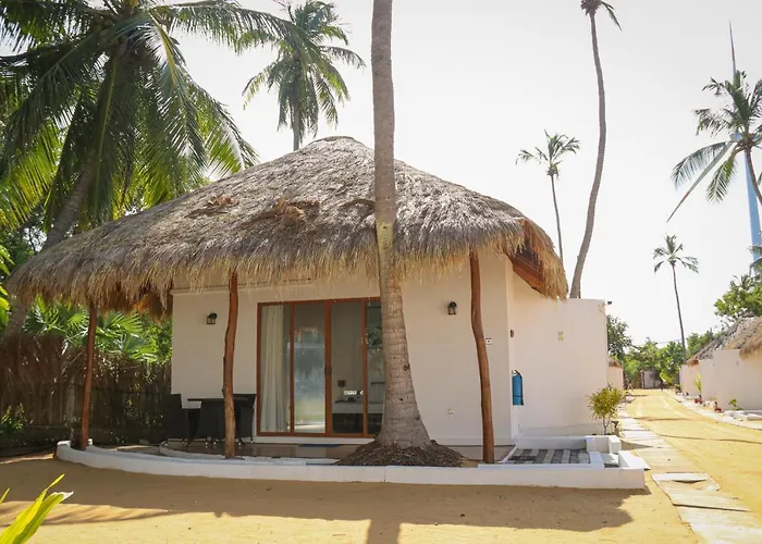 The Blue Lagoon Resort Kalpitiya