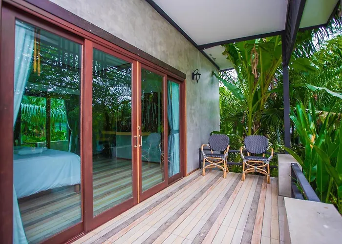 Palm Pran Resort