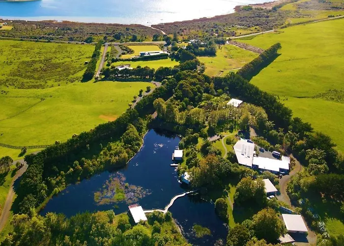 The Lakes - Kai Iwi Lakes Exclusive Retreat