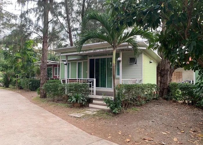 Rayonghouse Resort