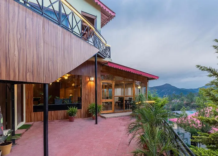 Maple Resort Chail