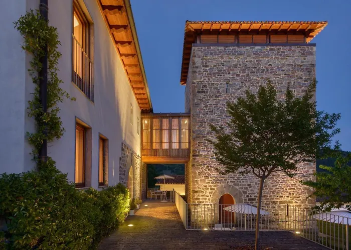 Hotel Rural Torre De Uriz