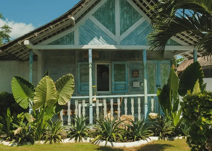 The Shacks At Sandy Bay