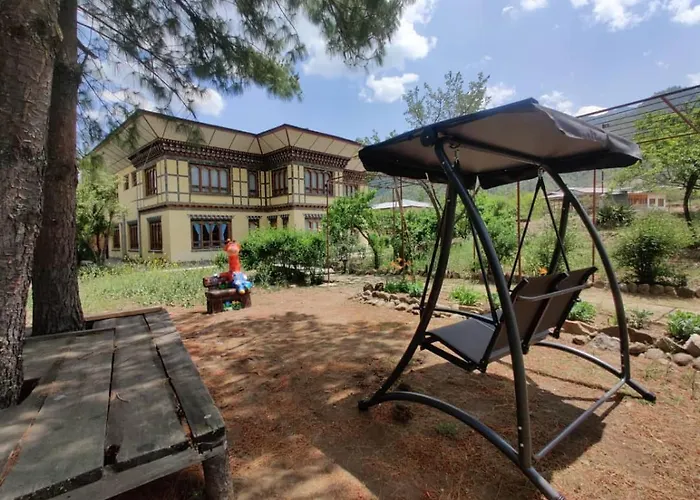 Nirvana Lodge