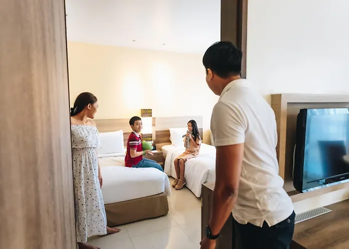 Holiday Inn Express Phuket Patong Beach Central By Ihg