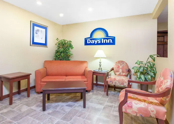 Days Inn By Wyndham Maumee/Toledo