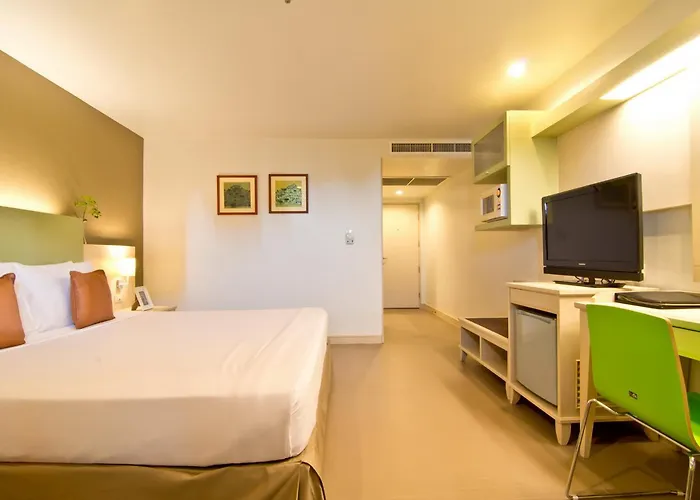 Sunshine Vista Hotel