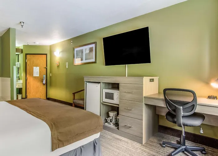 Guesthouse Inn & Suites Poulsbo
