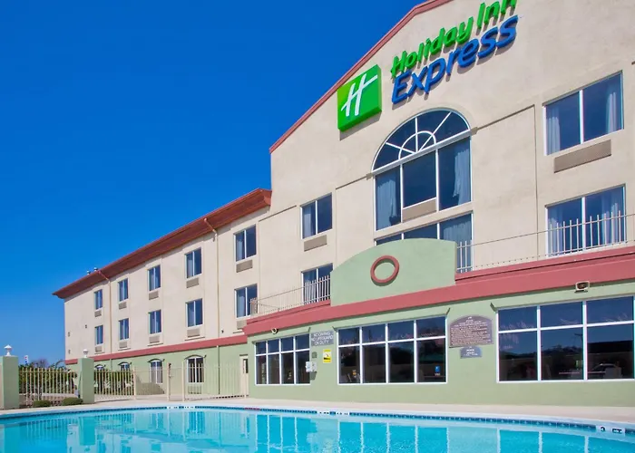 Holiday Inn Express Hotel & Suites Live Oak By Ihg