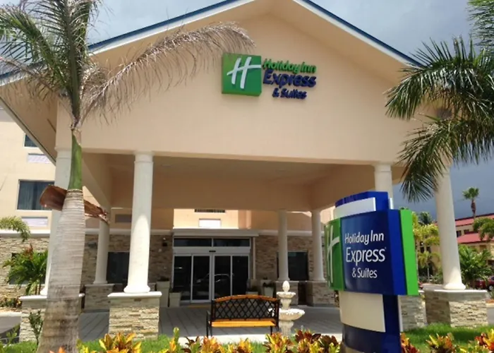 Holiday Inn Express & Suites Lantana By Ihg
