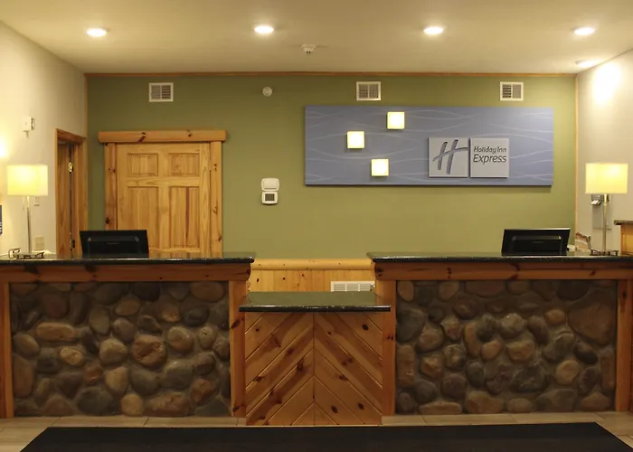 Holiday Inn Express Munising-Lakeview, An Ihg Hotel