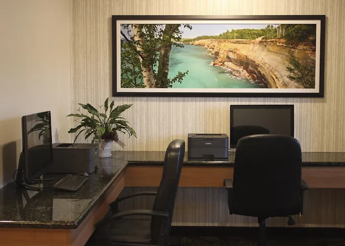 Holiday Inn Express Munising-Lakeview, An Ihg Hotel