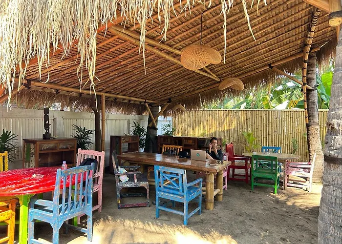 Gili Land