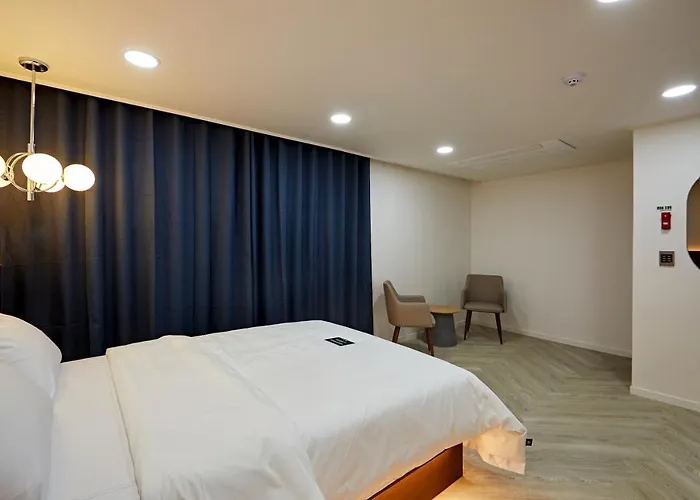Hotel Sounds