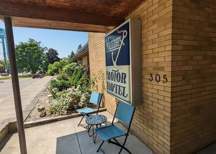 Mariner Motor Hotel