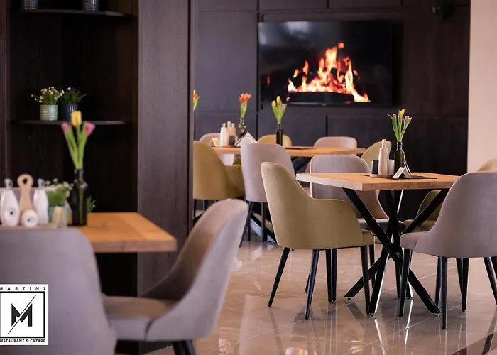 Martini Restaurant & Cazare