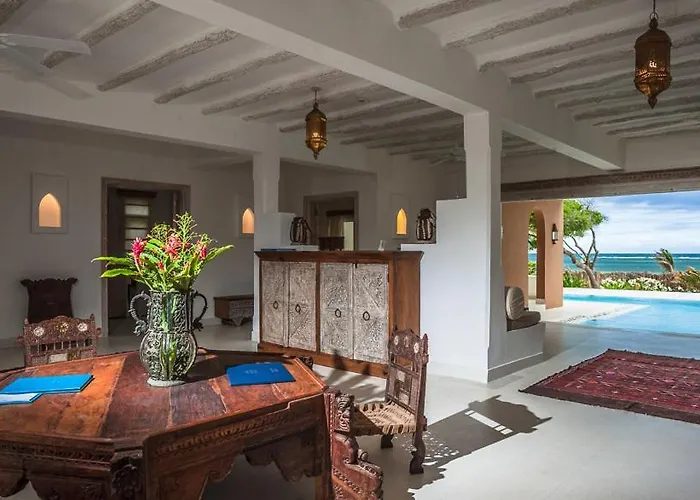 Medina Palms