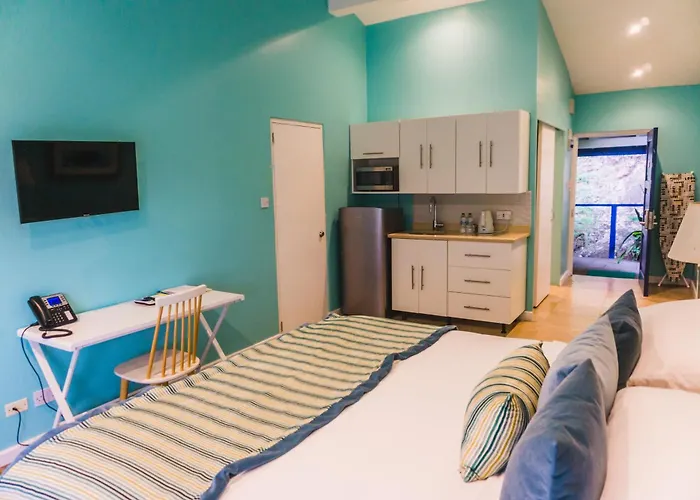 Blue Lagoon Hotel And Marina Ltd