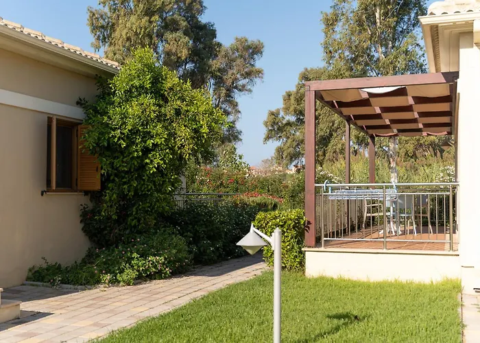 Niriides Luxury Villas