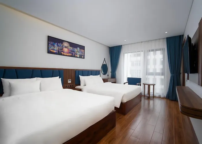Ruby Star Da Nang - Central My Khe Beach