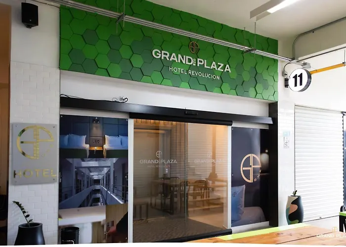 Hotel Grand One Plaza